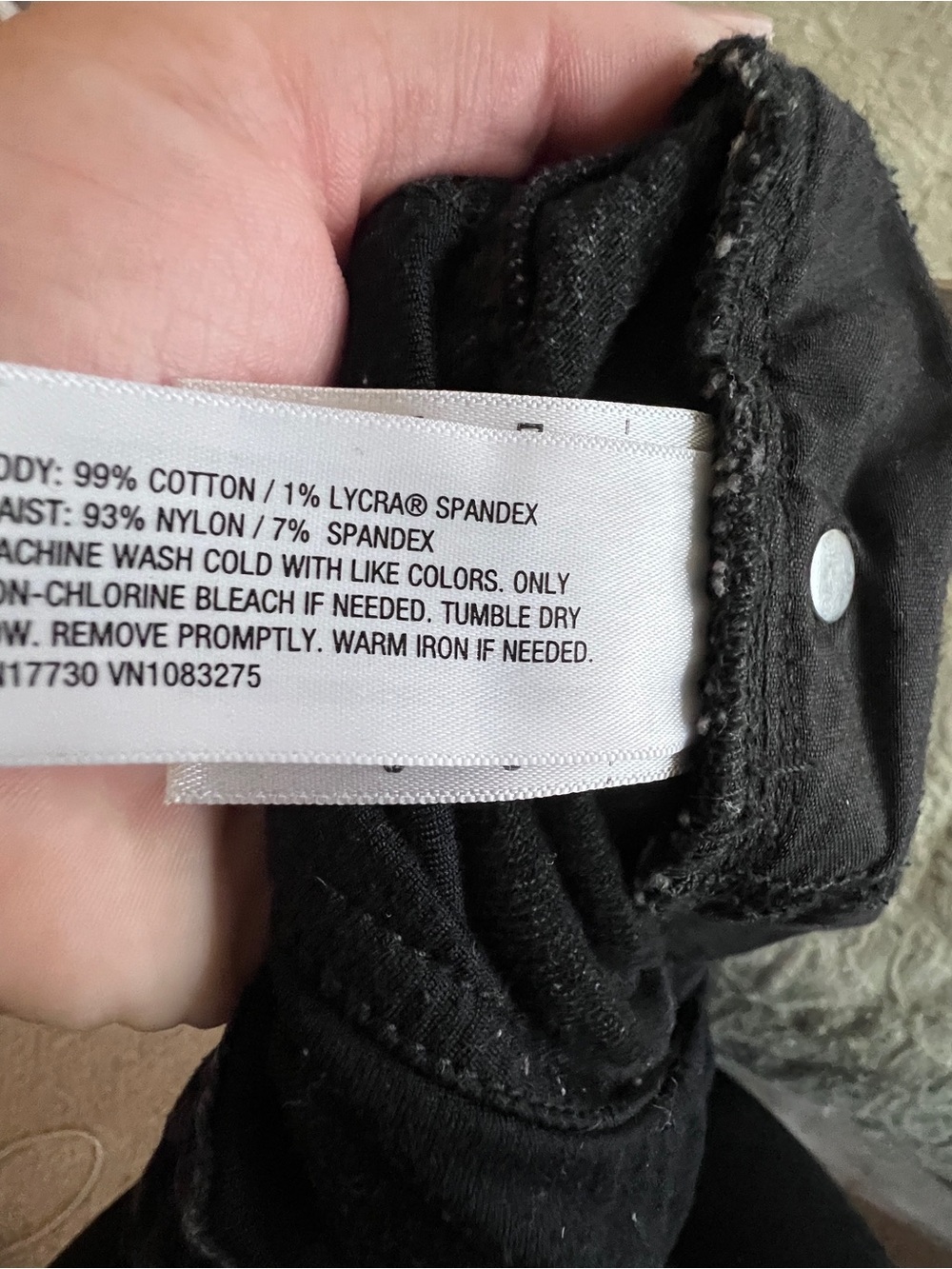 Maternity Cargo Jogger Pants - Black - Picture 8 of 8
